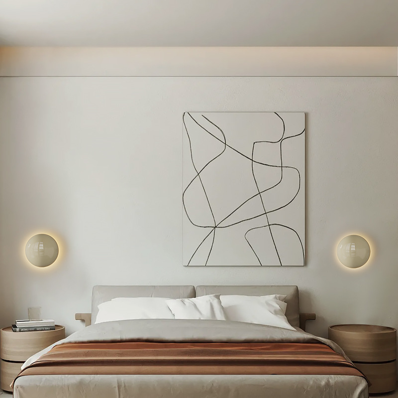 Minimalist Bauhaus Small Iron  - đánh giá và giá Light Switch